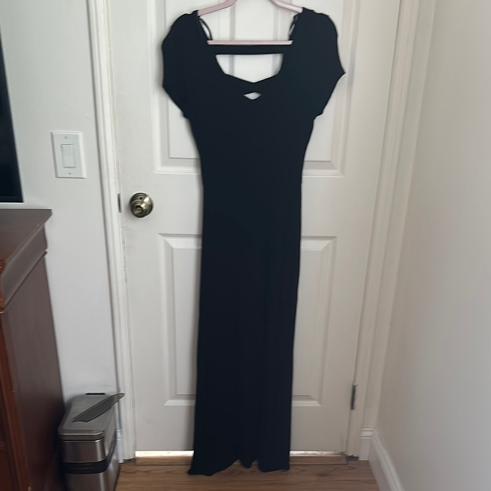 Elegant Black Maxi Dress